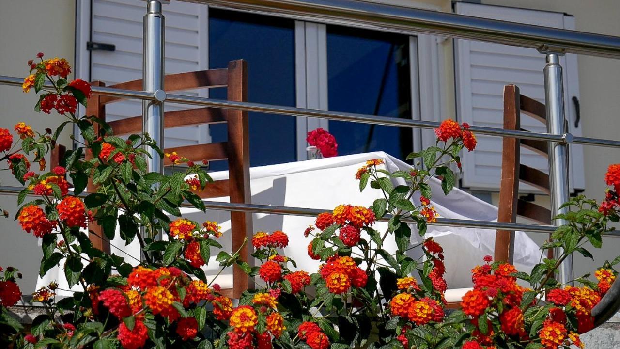 Perivolos Apartments Dhermi Luaran gambar