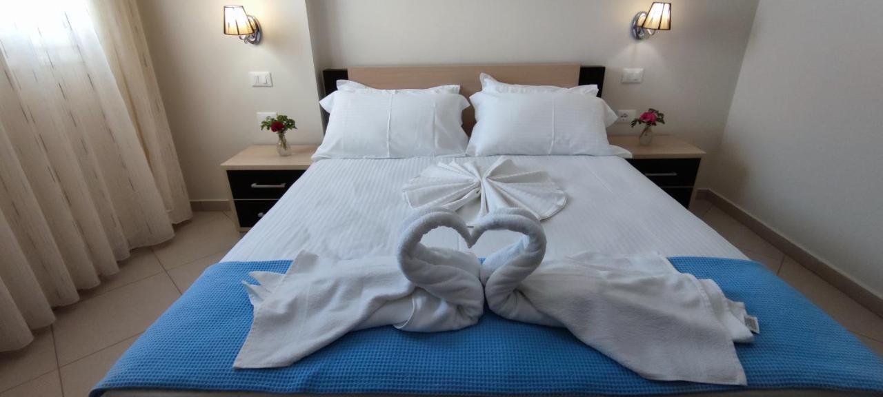 Perivolos Apartments Dhermi Luaran gambar