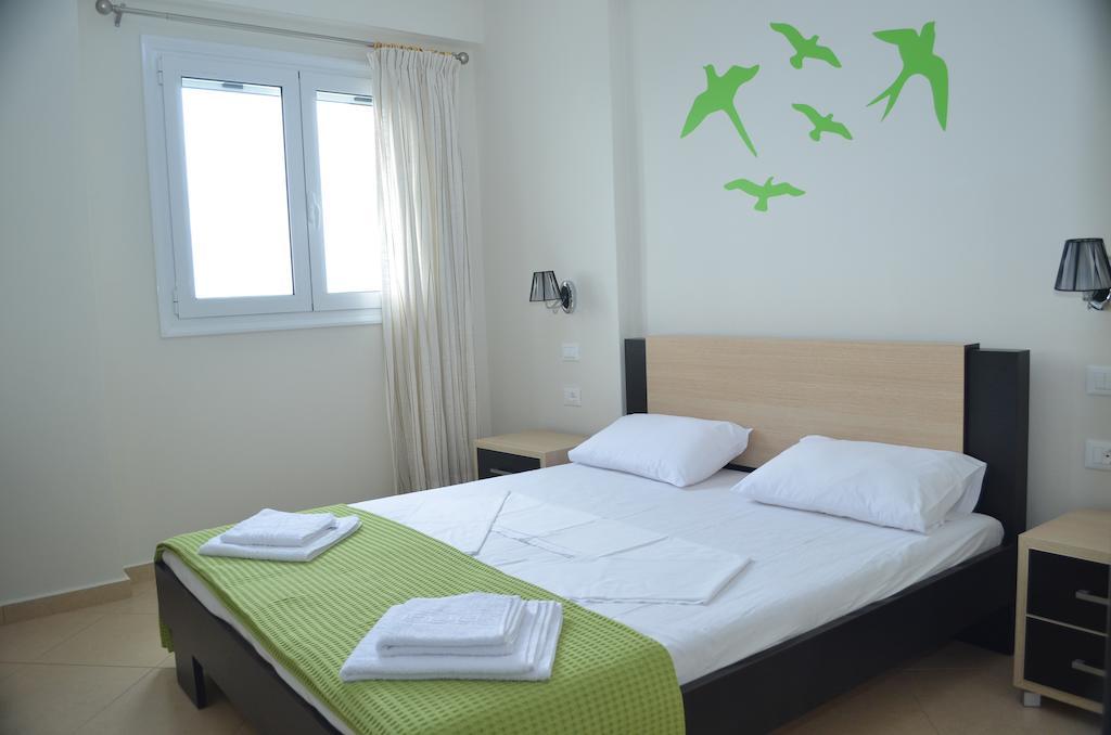 Perivolos Apartments Dhermi Luaran gambar
