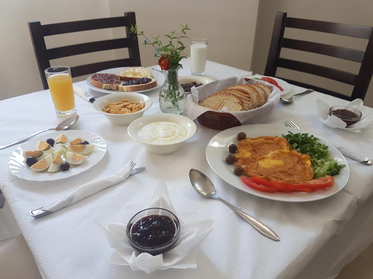 Perivolos Apartments Dhermi Luaran gambar