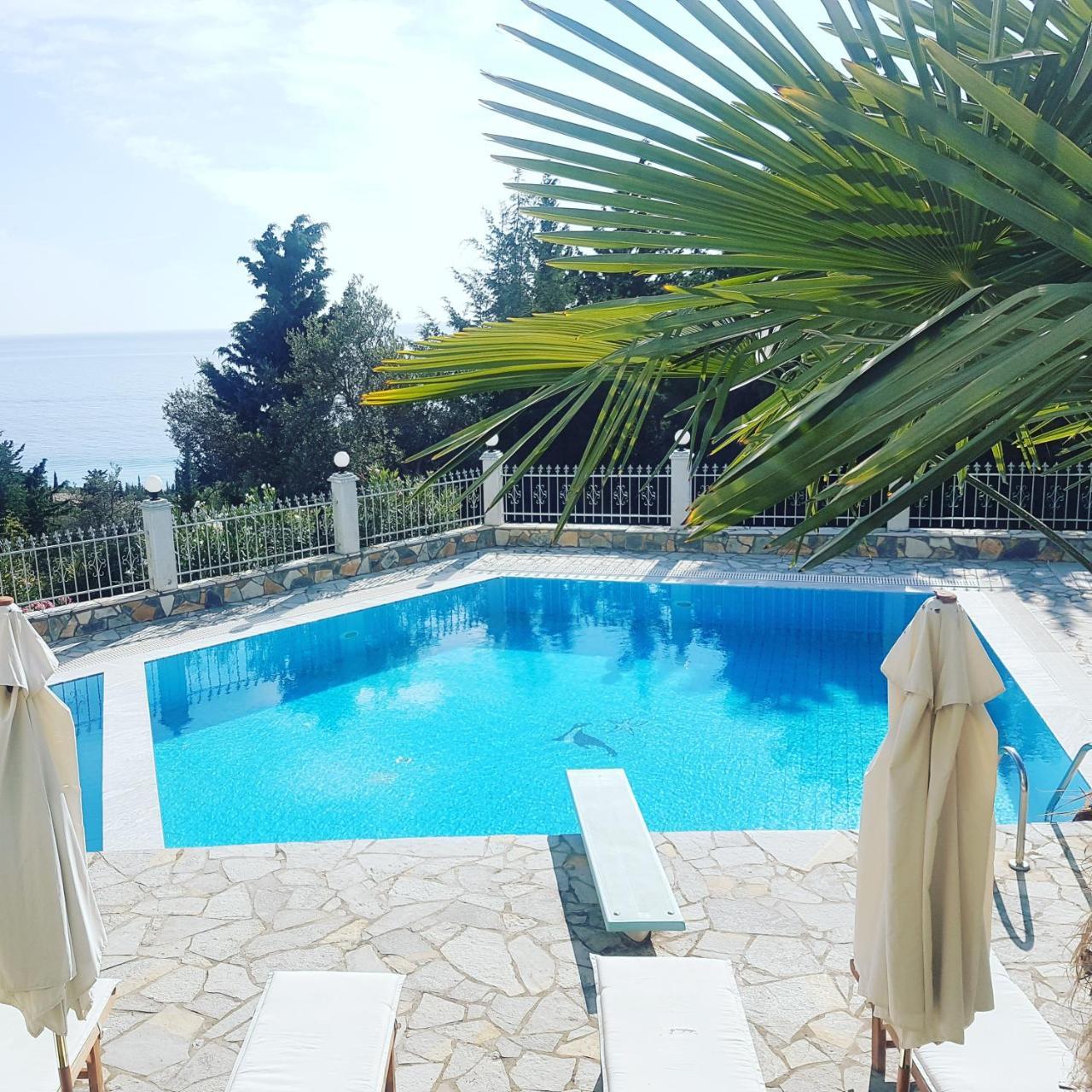 Perivolos Apartments Dhermi Luaran gambar